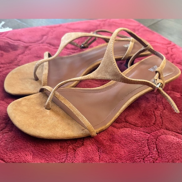 SUEDE KITTEN HEEL SANDALS, Size 39(8.5) - Picture 10 of 12